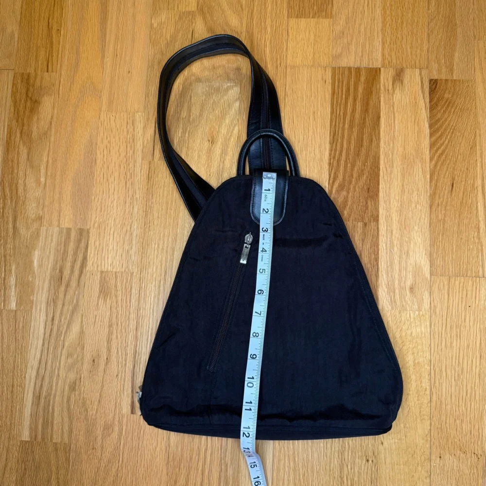 Baggallini MM Metro Backpack Black Bag